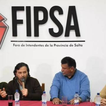 Sáenz llamó a defender el federalismo junto a los intendentes: “Hay una Argentina que tiene todo y otra a la que le falta mucho”