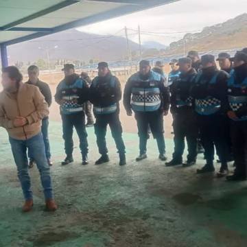 Capacitan a personal policial como Operadores de Cinemómetros