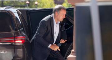 Manuel Adorni prepara carpetazos contra Massa, Grabois y Máximo para su informe en el Congreso